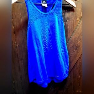 Nike tank